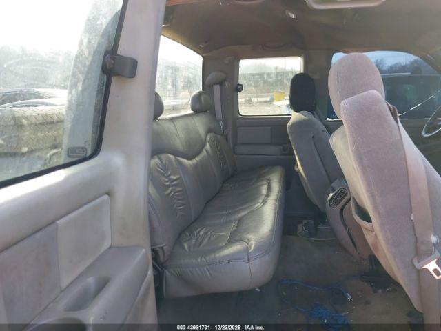 Chevrolet Silverado 1500 Ls Image 10