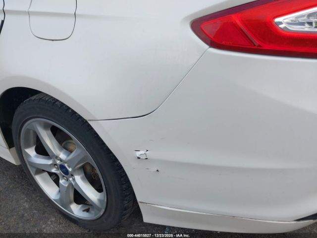 Ford Fusion Se Image 9