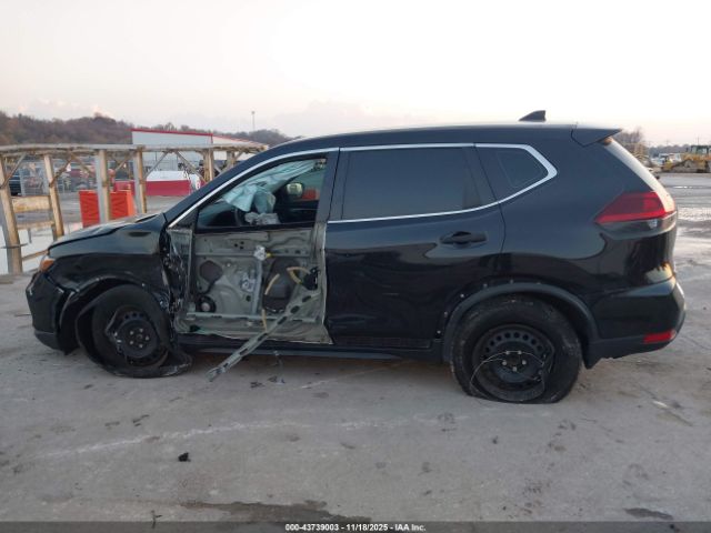 Nissan Rogue S Fwd Image 2