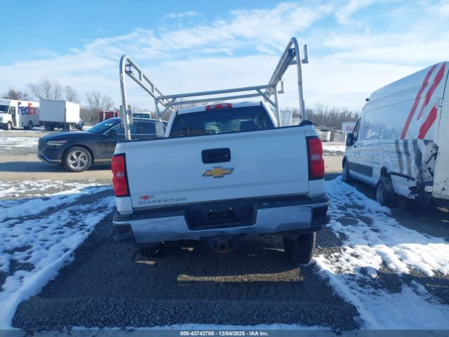 Chevrolet Silverado 2500 Wt Image 17