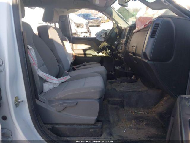 Chevrolet Silverado 2500 Wt Image 2