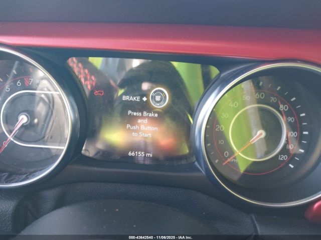 Jeep Wrangler Rubicon 4x4 Image 8