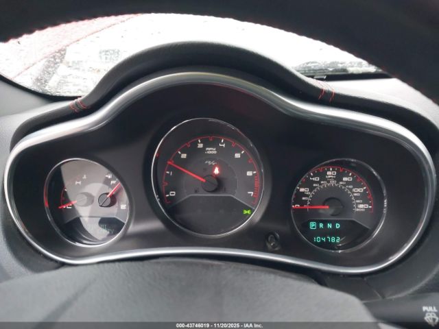 Dodge Avenger Image 15