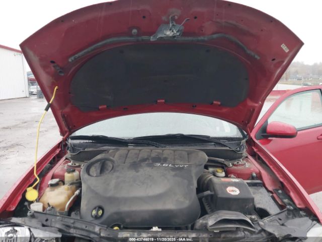 Dodge Avenger Image 13