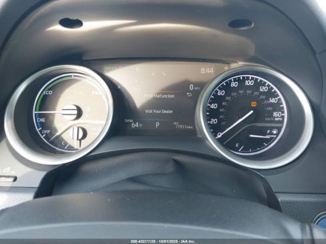 Toyota Camry Xle Hybrid Image 3