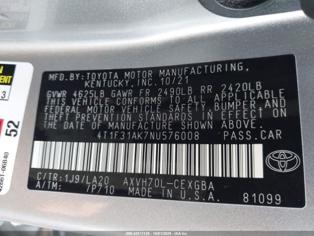 Toyota Camry Xle Hybrid Image 6