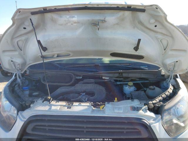 Ford Transit Image 15