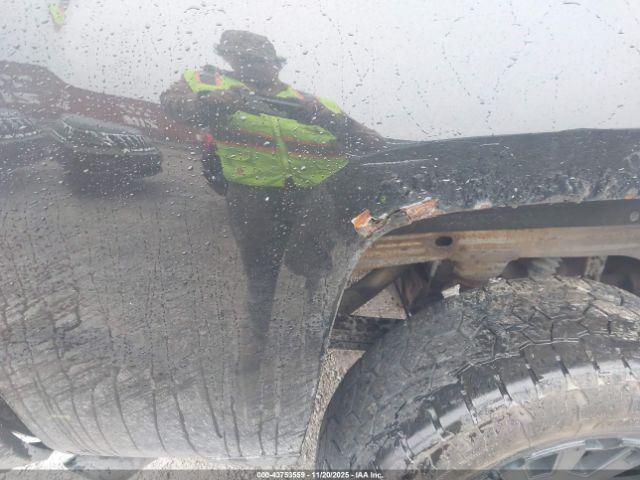 Chevrolet Silverado 1500 2lt Image 16