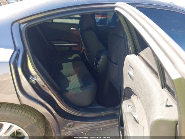 Dodge Charger Sxt Image 8