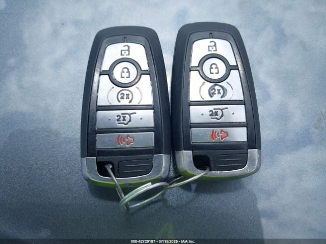 Ford Escape St-line Image 10