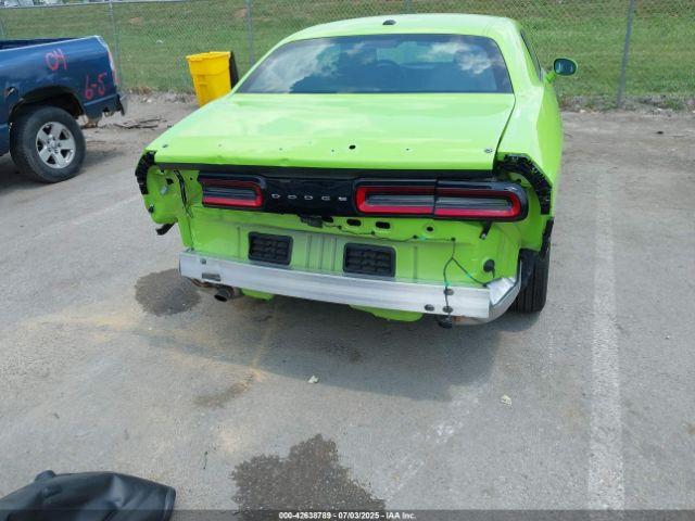 Dodge Challenger Sxt Image 6