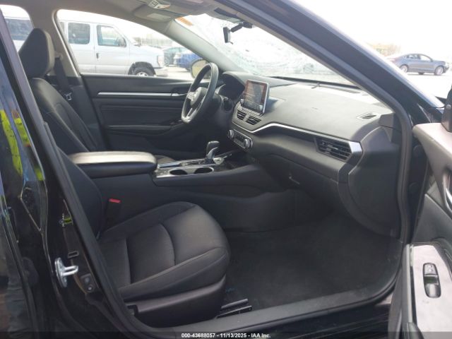 Nissan Altima Sv Fwd Image 6