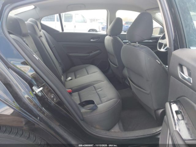 Nissan Altima Sv Fwd Image 8