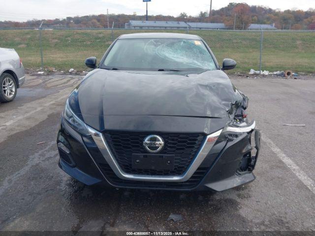 Nissan Altima Sv Fwd Image 15