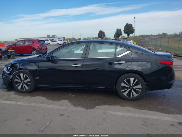 Nissan Altima Sv Fwd Image 11