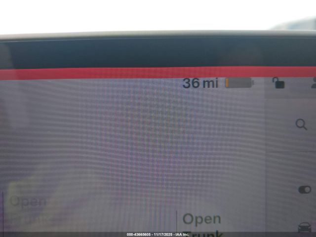 Tesla Model 3 Image 18