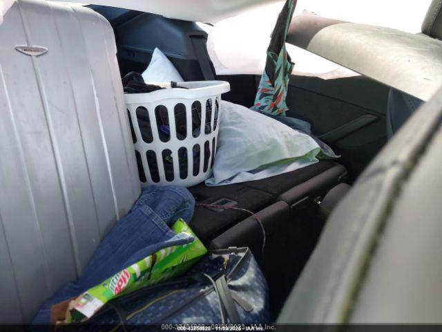 Tesla Model Y Image 8