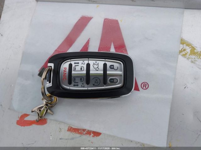 Chrysler Pacifica Touring L Plus Image 10