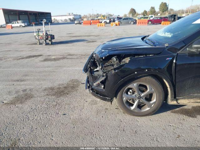 Ford Escape St-line Image 8