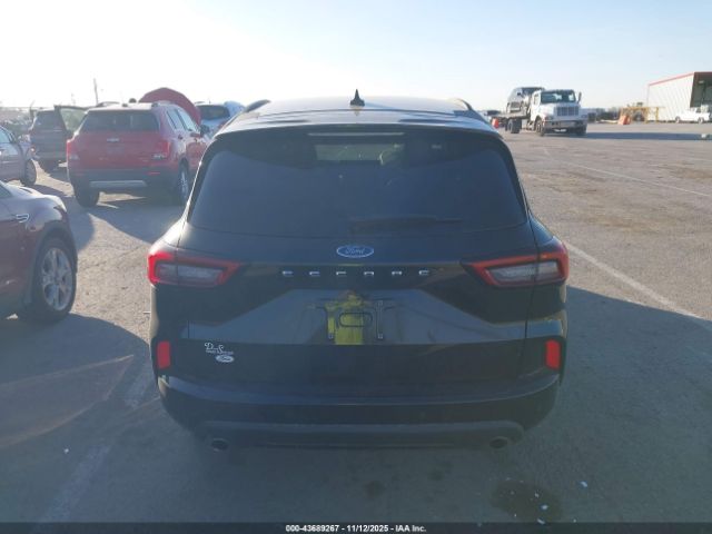 Ford Escape St-line Image 2