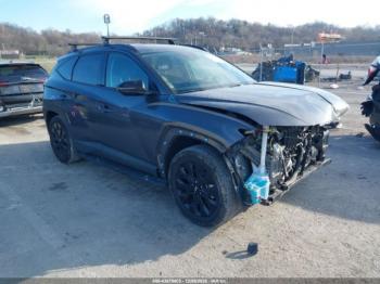  Salvage Hyundai TUCSON