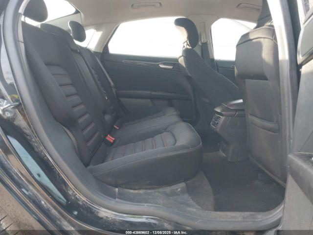 Ford Fusion Se Image 5