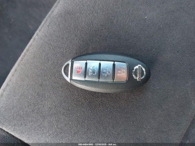 Nissan Maxima 3.5 Se Image 9