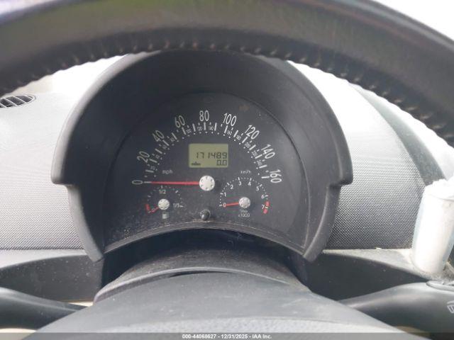 Volkswagen Beetle Glx Image 10