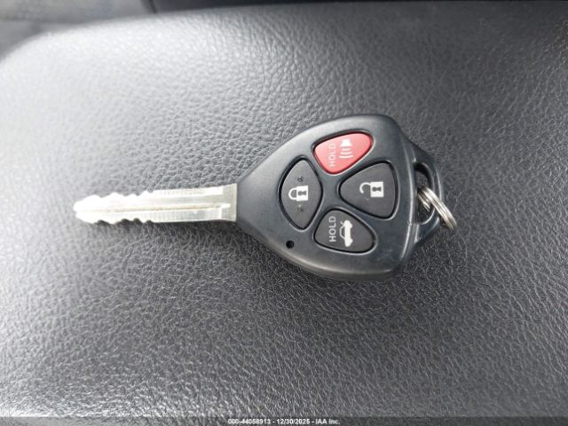 Toyota Corolla S Image 9