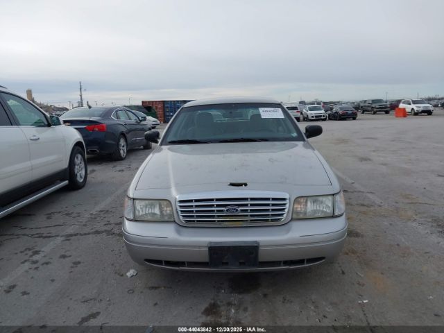 Ford Crown Victoria Lx Image 8