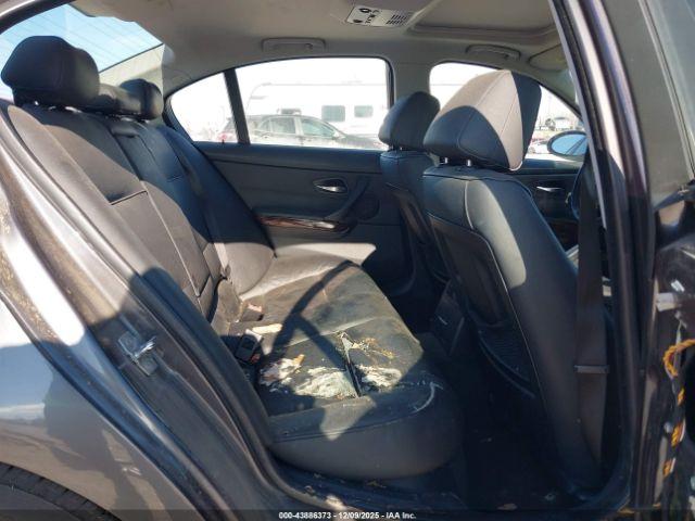 BMW 3 Series Image 8