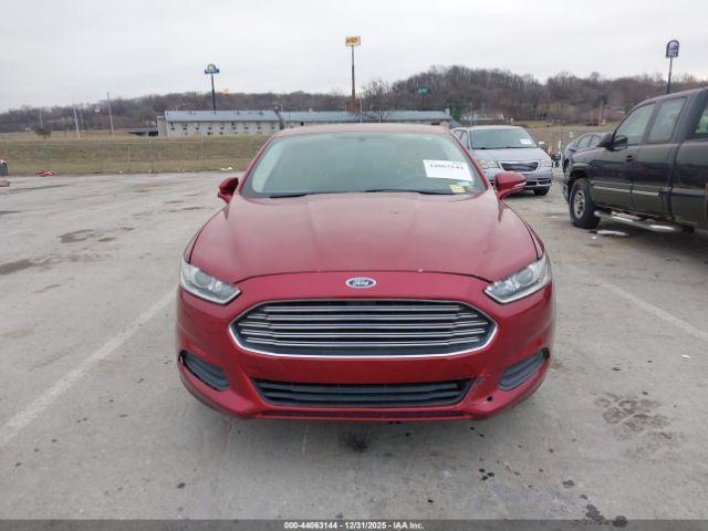 Ford Fusion Se Image 4