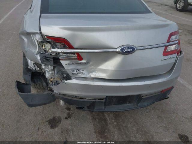 Ford Taurus Limited Image 13