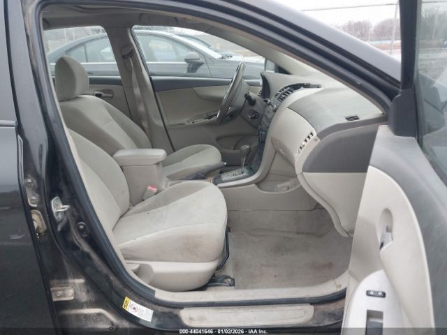 Toyota Corolla Le Image 12