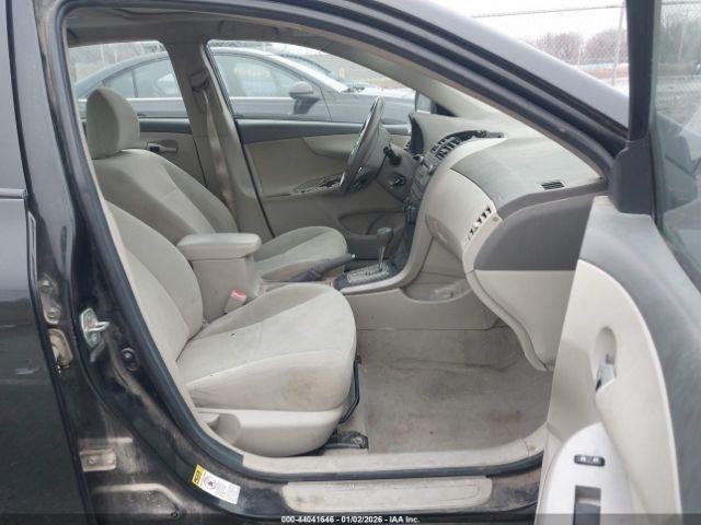 Toyota Corolla Le Image 12