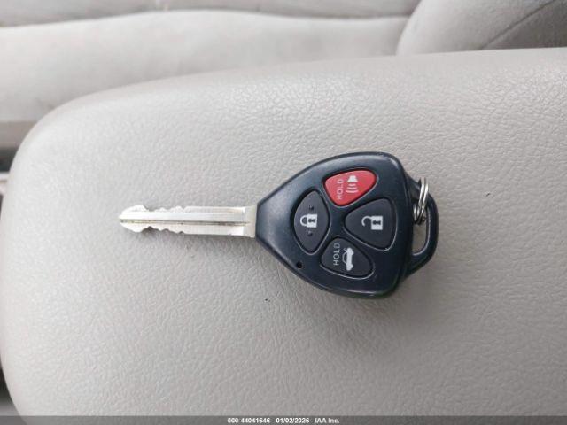 Toyota Corolla Le Image 11