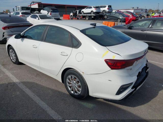 Kia Forte Fe Image 3