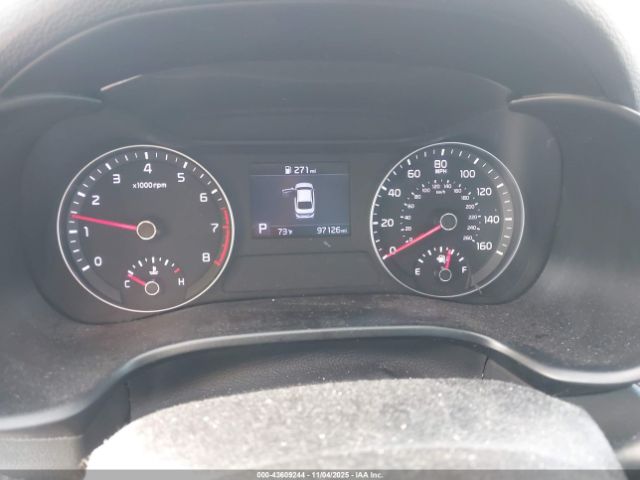 Kia Forte Fe Image 5