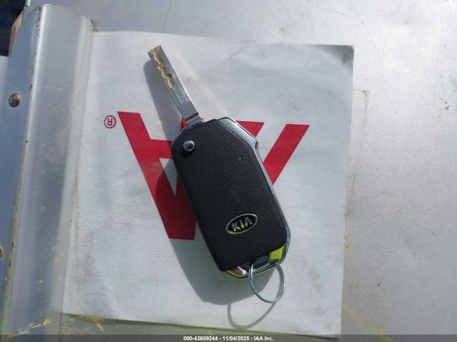 Kia Forte Fe Image 10