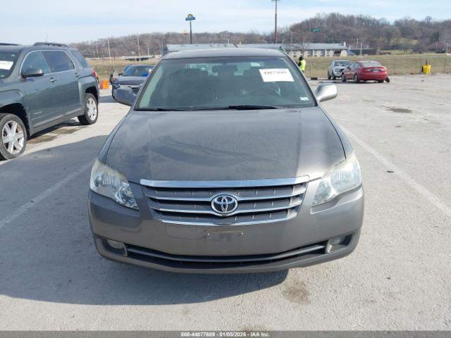 Toyota Avalon Touring Image 6