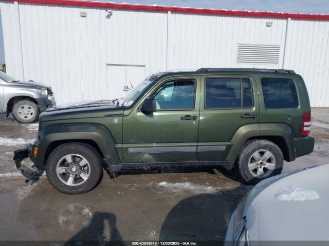Jeep Liberty Sport Image 15
