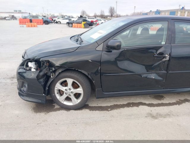 Toyota Corolla S Image 16