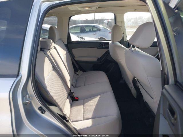 Subaru Forester 2.5i Premium Image 10