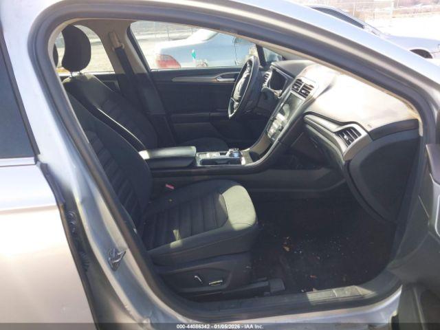 Ford Fusion Se Image 16