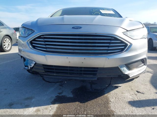 Ford Fusion Se Image 13