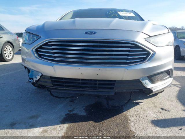 Ford Fusion Se Image 13