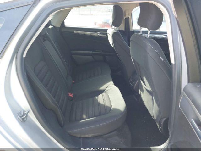 Ford Fusion Se Image 7