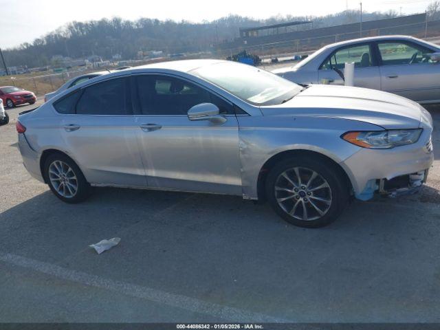 Ford Fusion Se Image 2