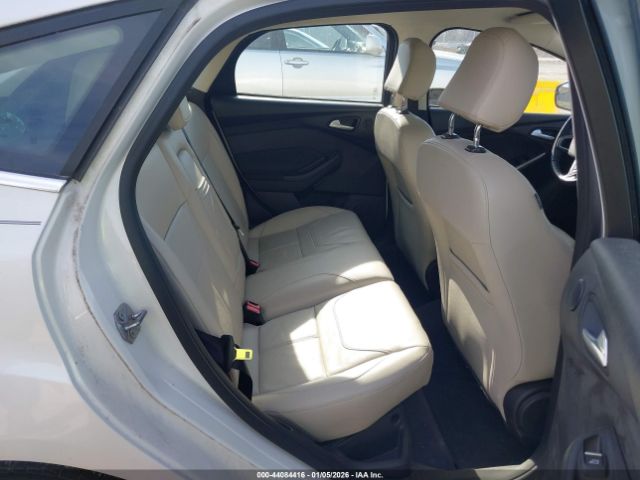 Ford Focus Titanium Image 11