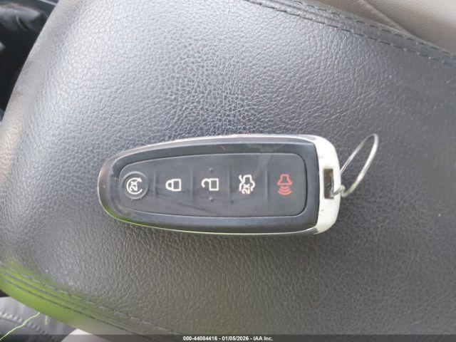 Ford Focus Titanium Image 10